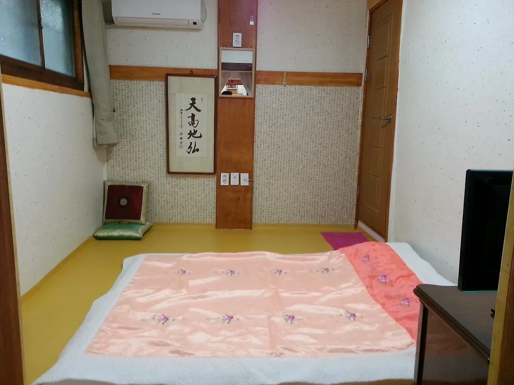 Dajayon Hanok Stay Seoul 2*,  Südkorea